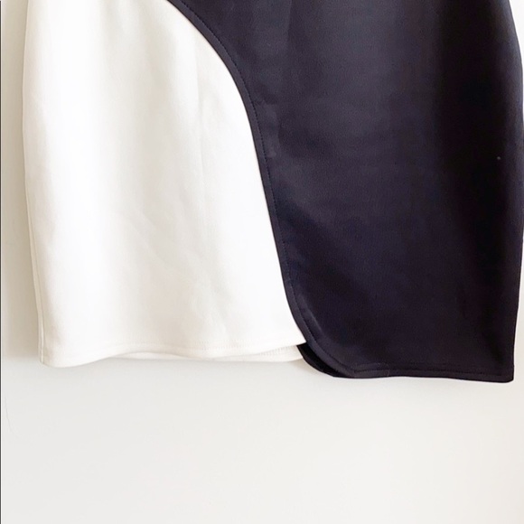 Silence + Noise Black and White Mini Skirt - Picture 3 of 7